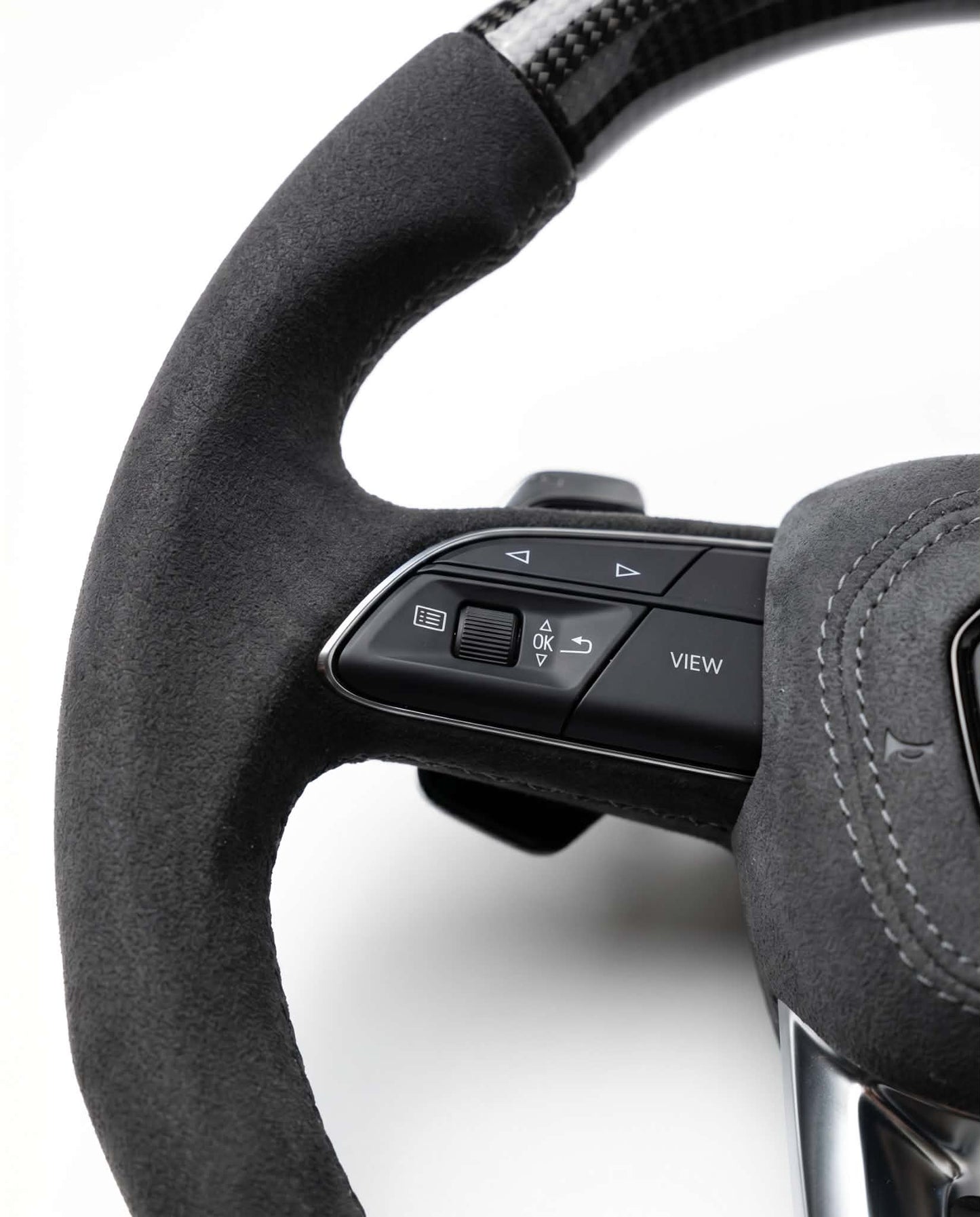 Sportlenkrad für Audi A3 S3 RS3, A4 S4 RS4, A5 S5 RS5, Q7 SQ7, Q8 SQ8 RSQ8 - Glänzend Carbon
